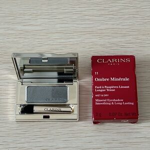 New! Ombre Minérale Eyeshadow Smoothing & Long-Lasting. Color: 11 (Silver Green)